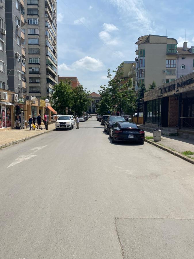 Iva Luxury Apartament Ruse Bagian luar foto