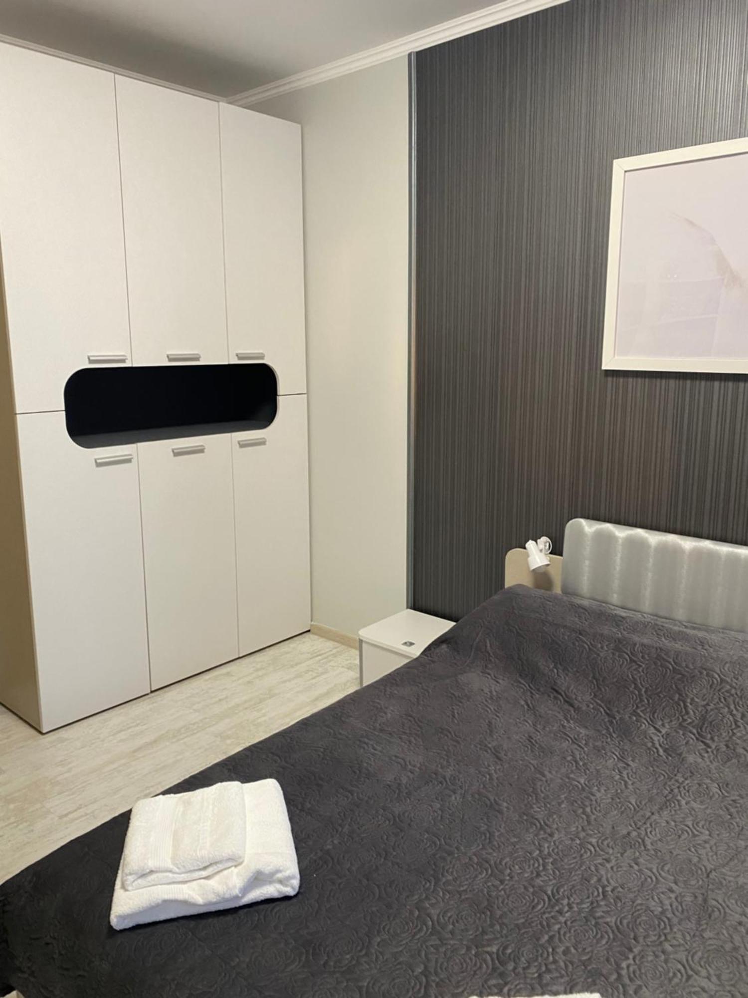 Iva Luxury Apartament Ruse Bagian luar foto